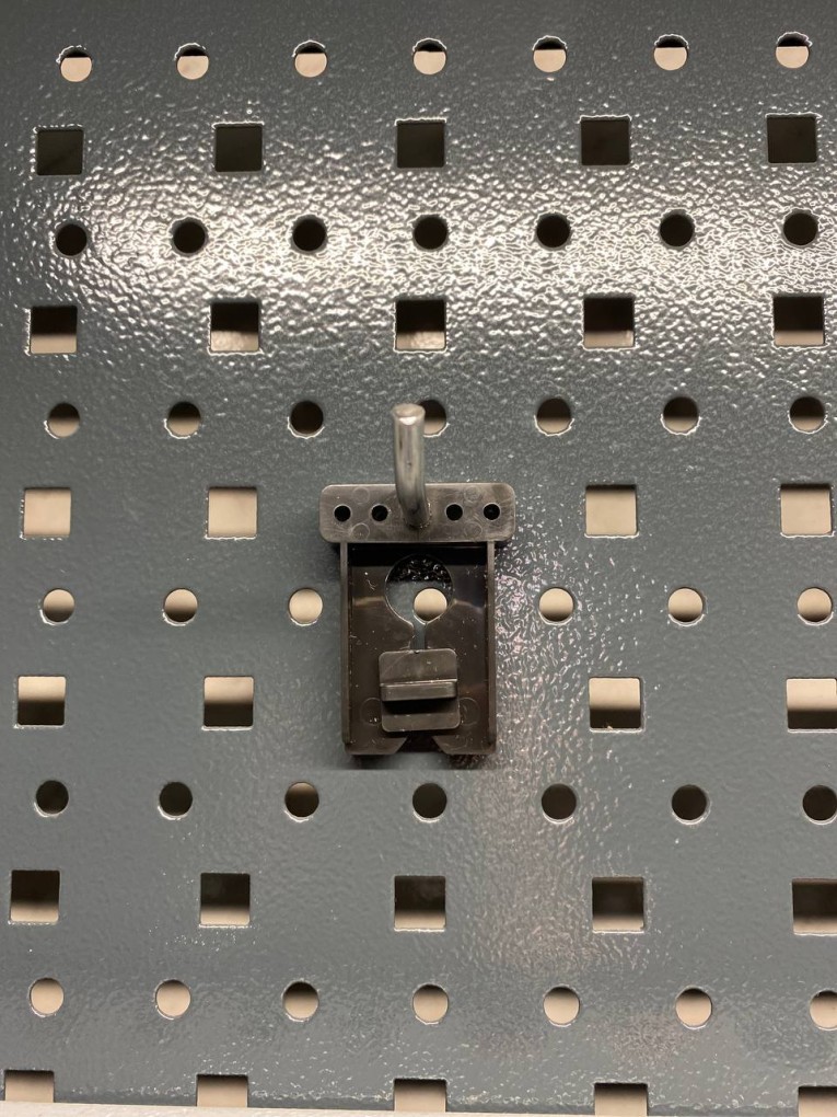 Крючок 38 мм купить в Гатчине Крючок 38 мм купить в Гатчине