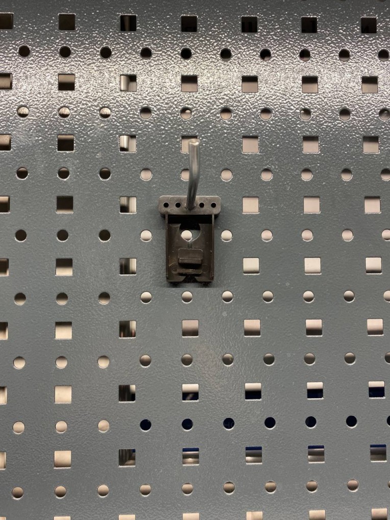 Крючок 75 мм купить в Гатчине Крючок 75 мм купить в Гатчине