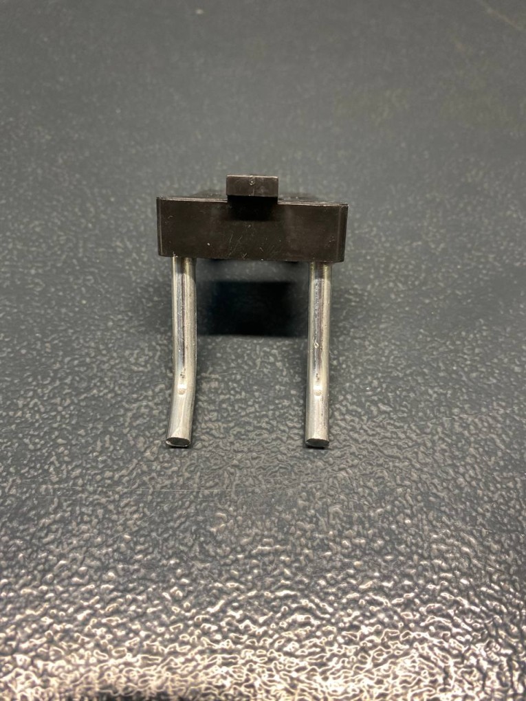 Крючок двойной 38 мм купить в Гатчине Крючок двойной 38 мм купить в Гатчине