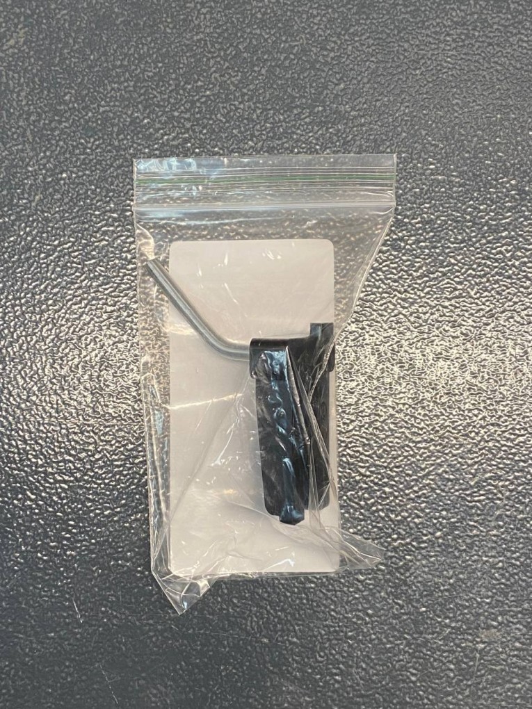 Крючок наклонный 50 мм купить в Гатчине Крючок наклонный 50 мм купить в Гатчине