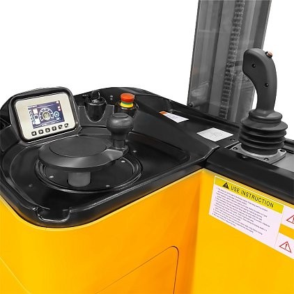 Штабелер самоходный с кабиной CDD15C (1500 кг; 6,5 м; 24В / 400Ач, PV, EPS) SMARTLIFT (SMART) купить в Гатчине Штабелер самоходный с кабиной CDD15C (1500 кг; 6,5 м; 24В / 400Ач, PV, EPS) SMARTLIFT (SMART) купить в Гатчине